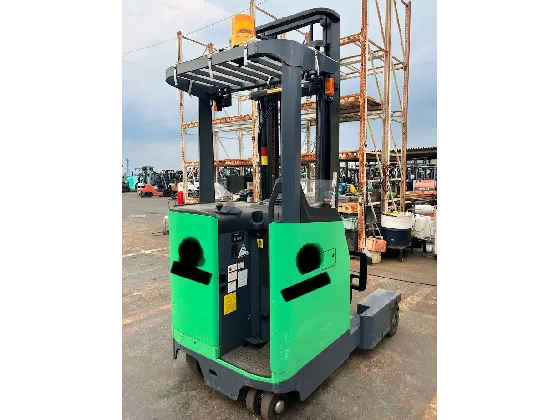 Xe nâng điện TOYOTA 8FBS20 – tải trọng 2000 kg – Seri 8FBS20-10105