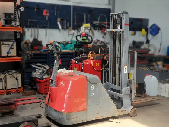 Xe nâng tay điện NICHIYU FBD9-70-250T – V25 – tải trọng 900 kg – Seri 361AB0622